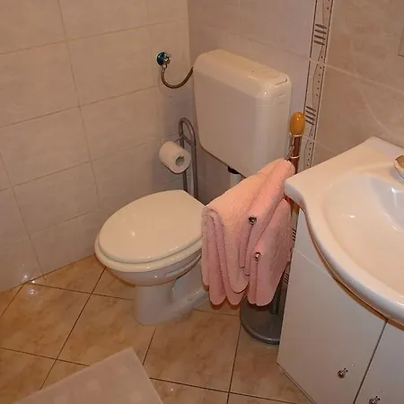 Cozy Apartment In Crikvenica With Wifi 아파트 크리크베니카