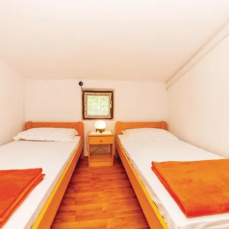 Cozy Apartment In Crikvenica With Wifi 크리크베니카