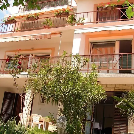 아파트 Cozy Apartment In Crikvenica With Wifi 크리크베니카